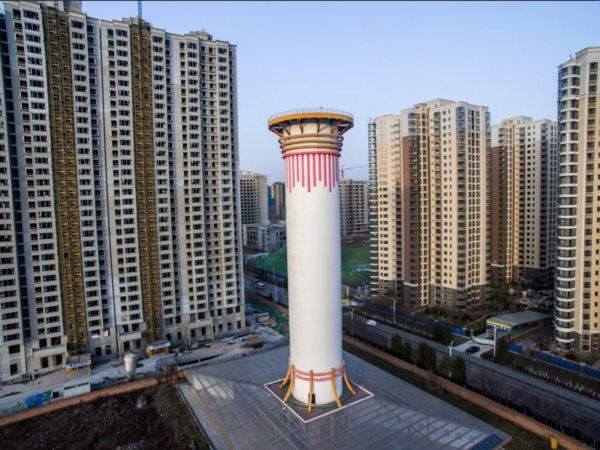 Ph&aacute;t hiện Trung Quốc dựng khối th&aacute;p h&igrave;nh trụ thuộc dạng lớn nhất thế giới, cao 100 m&eacute;t, rộng bằng nửa s&acirc;n b&oacute;ng đ&aacute; để thực hiện nhiệm vụ m&agrave; ngay cả người d&acirc;n c&ograve;n kh&ocirc;ng biết- Ảnh 1.