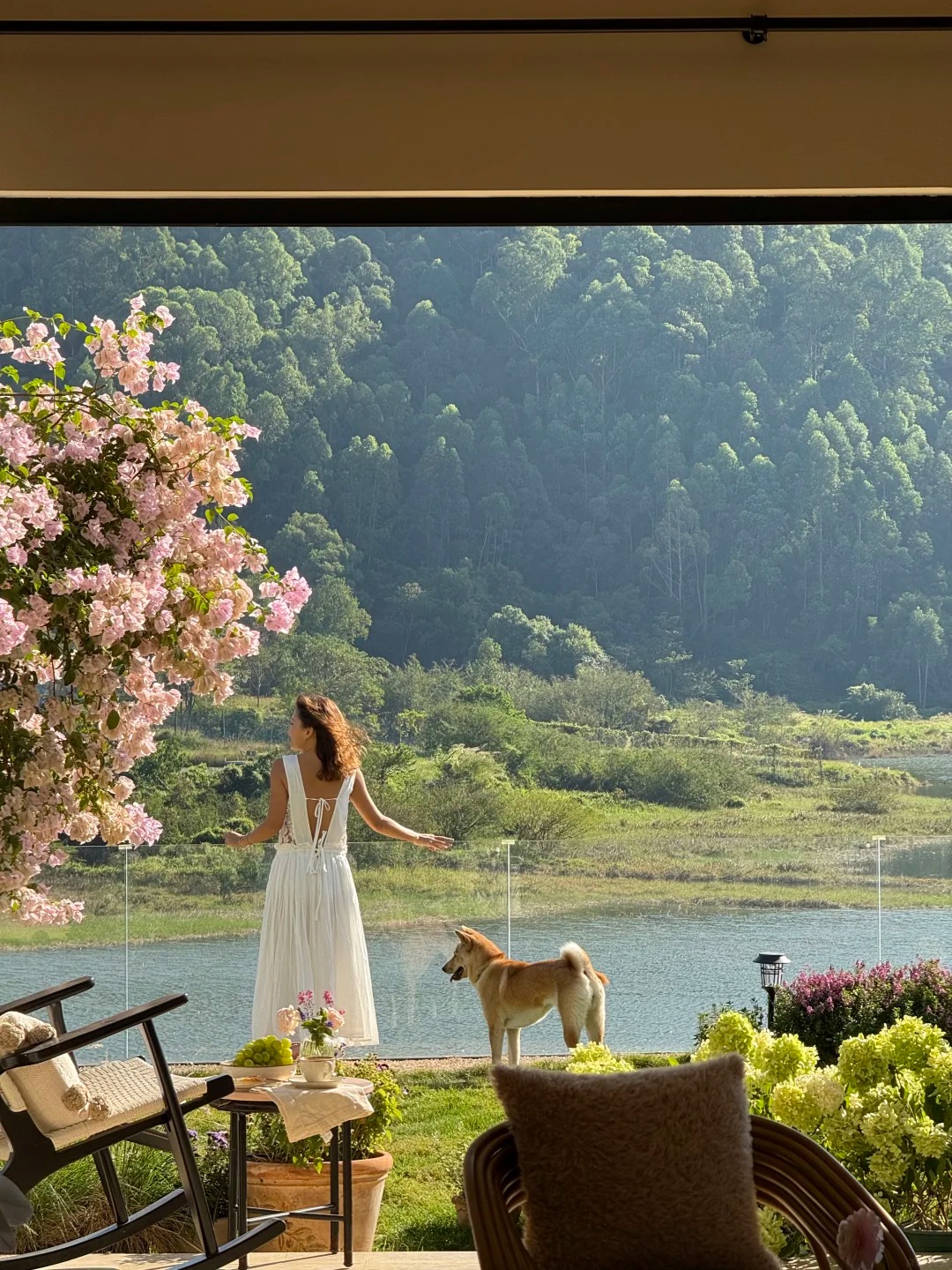 Căn biệt thự 850m2 b&ecirc;n hồ, tiện nghi như resort kh&eacute;p k&iacute;n của người phụ nữ kh&ocirc;ng đi l&agrave;m, kh&ocirc;ng kết h&ocirc;n - Ảnh 6.