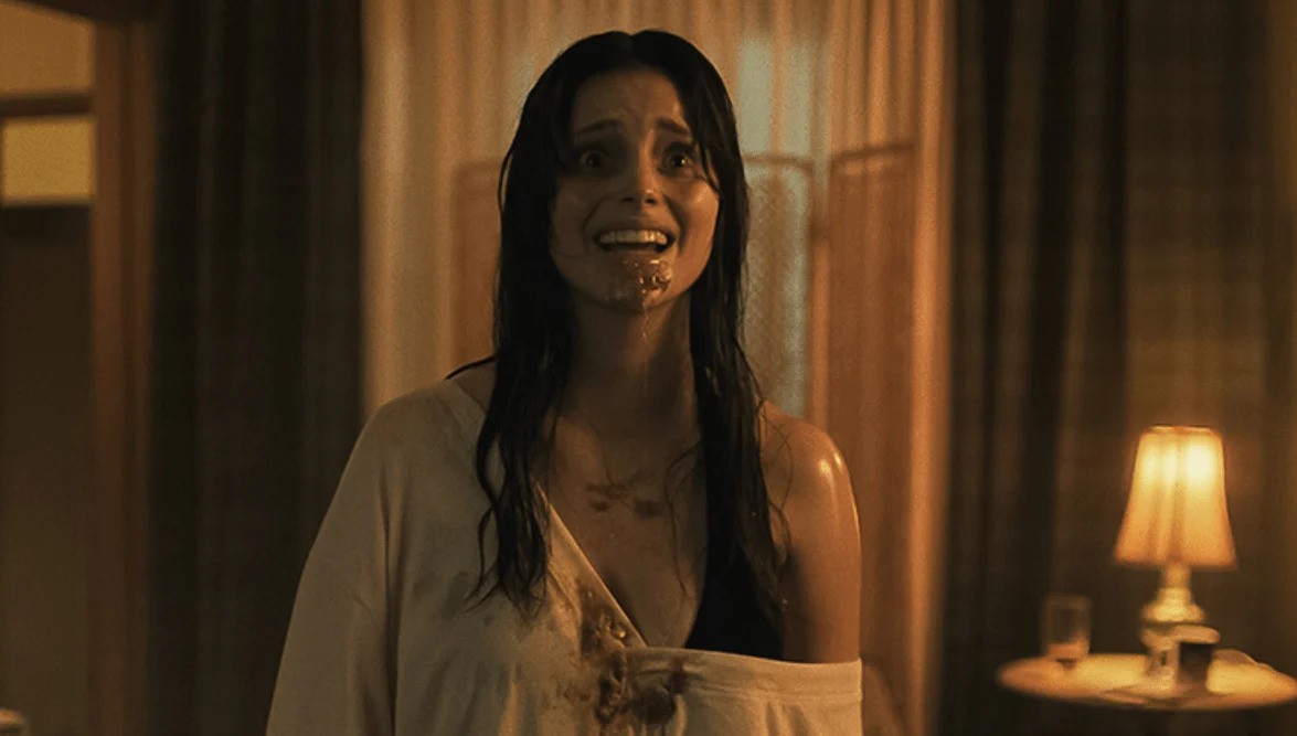 Obsession: Chỉ một nụ cười cũng đủ rợn người, kh&ocirc;ng jumpscare vẫn &aacute;m ảnh tột độ- Ảnh 4.