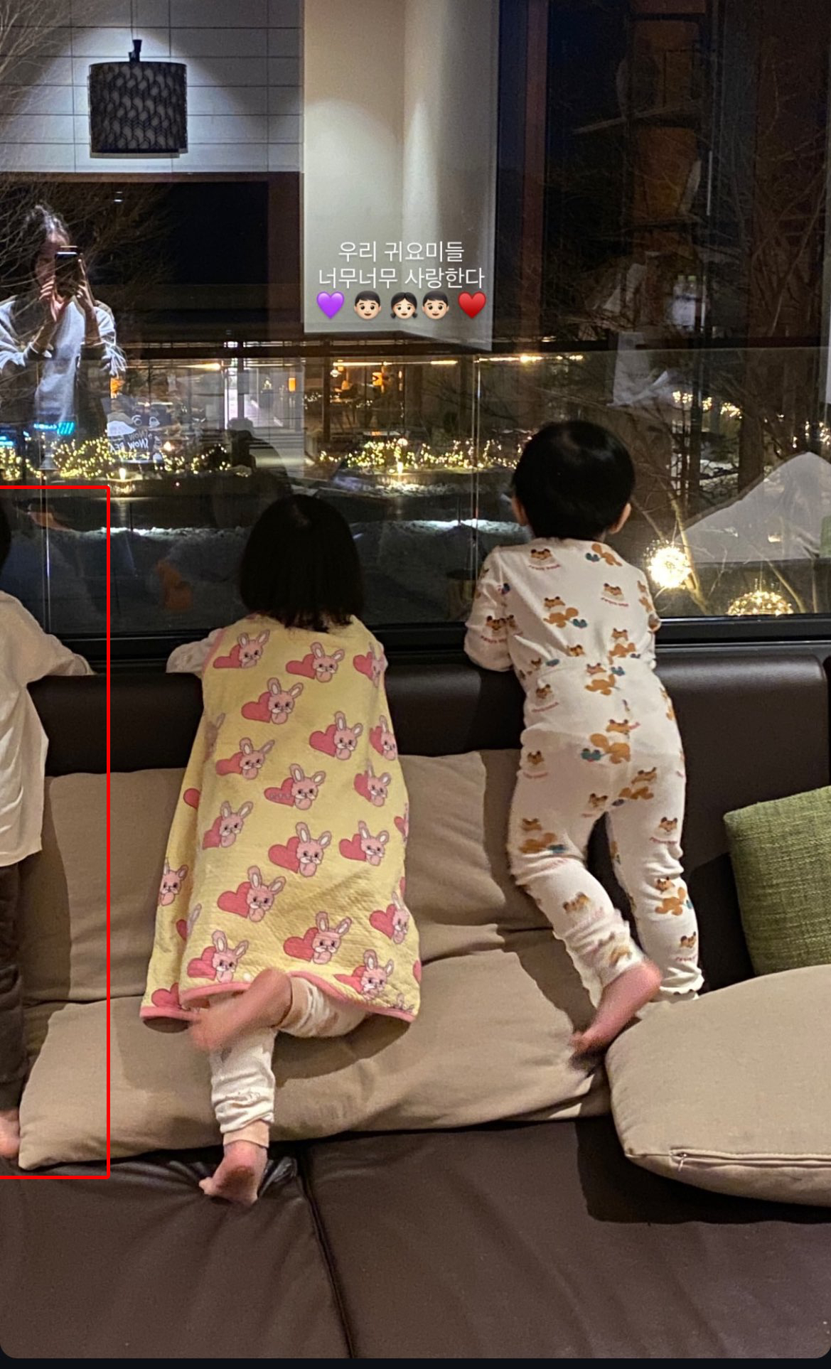 Con trai Son Ye Jin - Hyun Bin t&aacute;i hiện lại khung h&igrave;nh định mệnh của bố mẹ, netizen thốt l&ecirc;n: &ldquo;Đ&uacute;ng l&agrave; tuổi trẻ t&agrave;i cao&rdquo;- Ảnh 5.