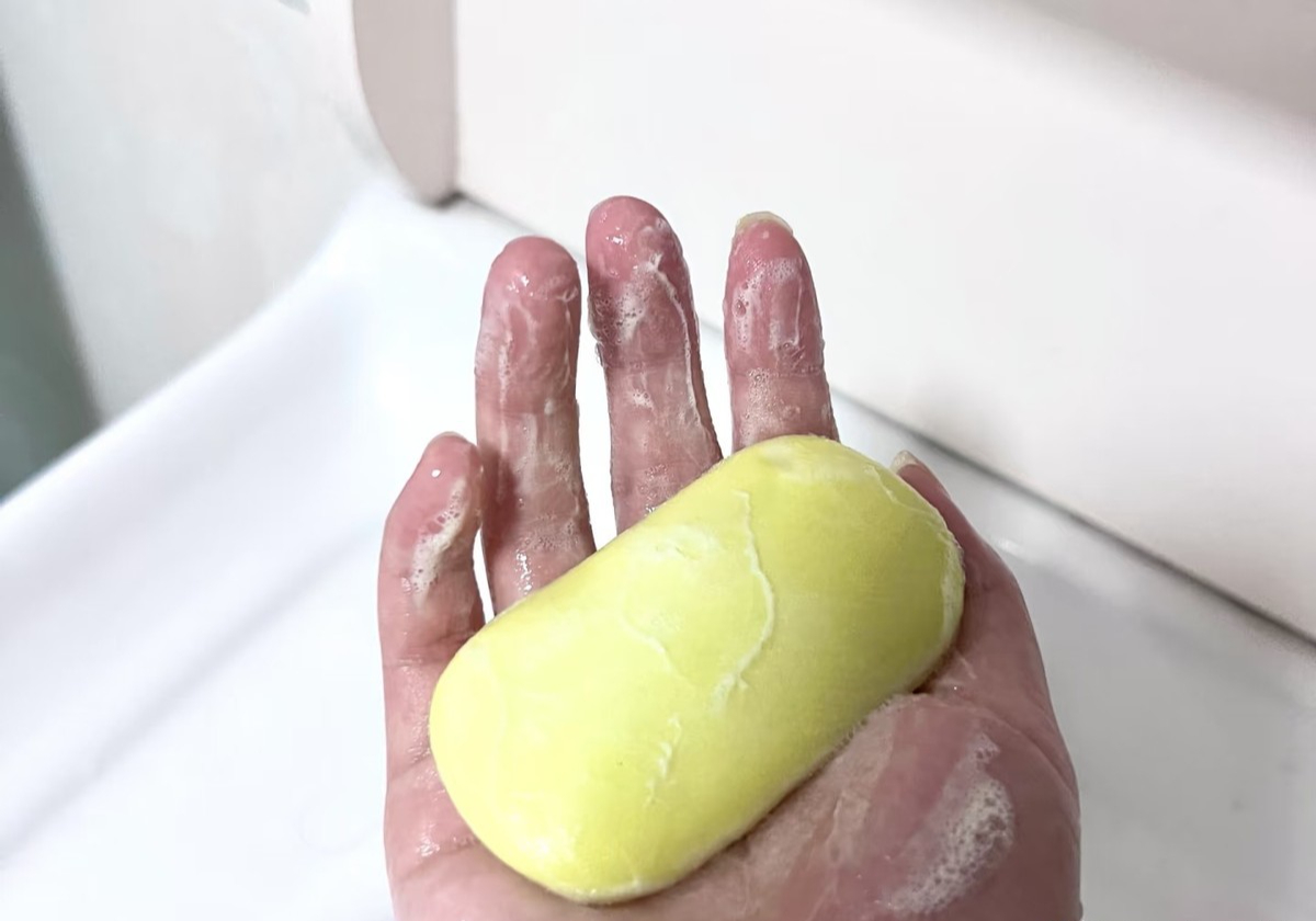 T&ocirc;i khẩn thiết khuy&ecirc;n mọi người: C&oacute; 7 m&oacute;n đồ gia dụng d&ugrave; rẻ đến đ&acirc;u cũng đừng mua, d&ugrave;ng l&acirc;u vừa bất tiện vừa tiềm ẩn nguy cơ cho sức khỏe- Ảnh 6.