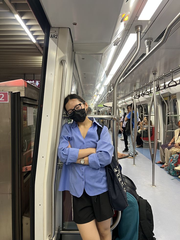 Thuê nhà xa, ngày đi lại mất 3-4 tiếng là lãng phí thời gian: Bài toán khiến người ở thuê “giật mình”- Ảnh 2. Thuê nhà xa, ngày đi lại mất 3-4 tiếng là lãng phí thời gian: Bài toán khiến người ở thuê “giật mình”- Ảnh 2.