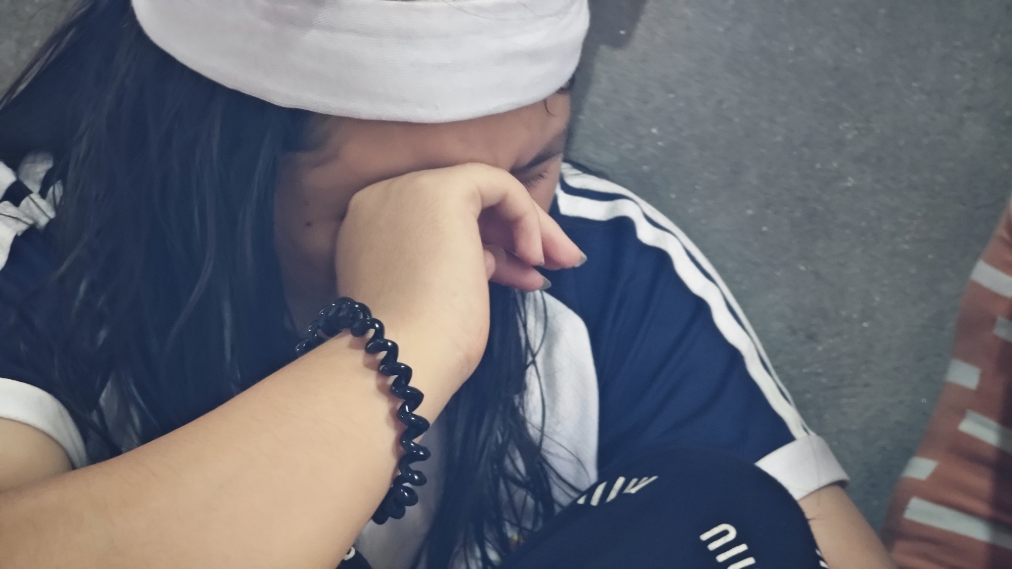 Xót xa cuộc gọi dang dở của con gái nam tài xế tử vong dưới hố cống sâu 5m: "Con đợi mãi vẫn không thấy bố gọi lại nữa..."- Ảnh 10. Xót xa cuộc gọi dang dở của con gái nam tài xế tử vong dưới hố cống sâu 5m: "Con đợi mãi vẫn không thấy bố gọi lại nữa..."- Ảnh 10.