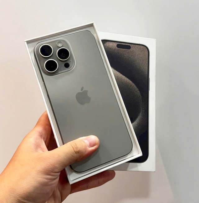 Bất ngờ chiếc iPhone cũ được cho là “đáng mua nhất” hiện nay - Ảnh 1.