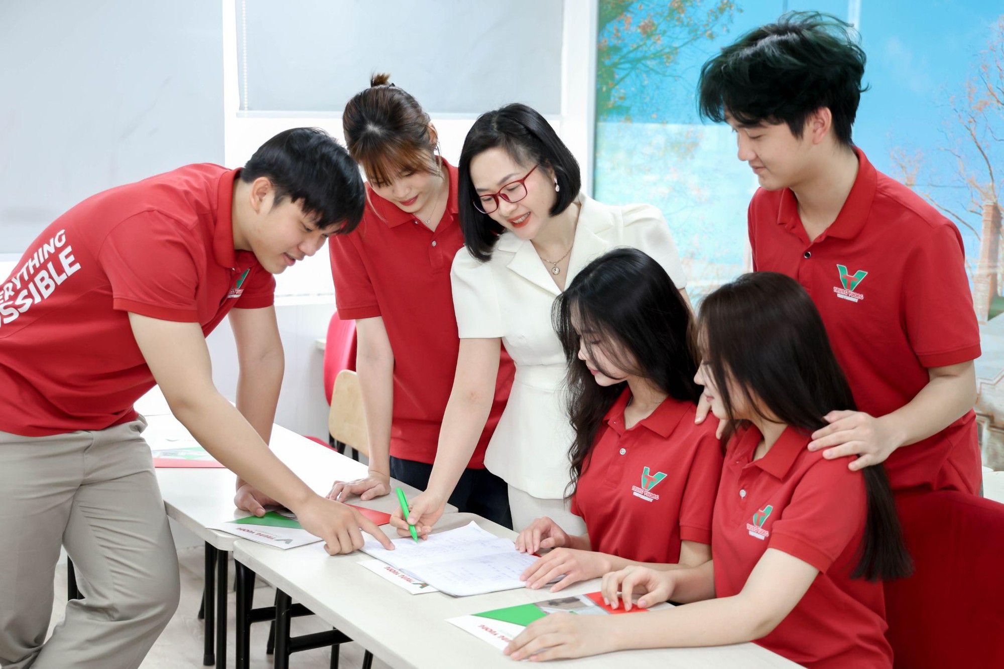 Trường Đại học Trưng Vương: Những trải nghiệm làm nên một môi trường học tập “không chỉ có giảng đường” - Ảnh 3. Trường Đại học Trưng Vương: Những trải nghiệm làm nên một môi trường học tập “không chỉ có giảng đường” - Ảnh 3.