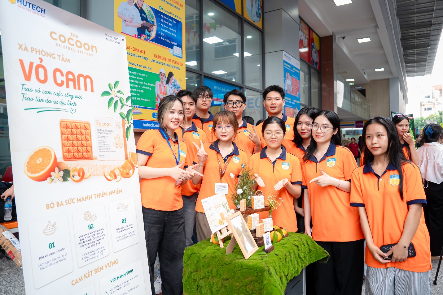 Marketer trẻ HUTECH “tái sinh” phụ phẩm nông sản thành sản phẩm du lịch xanh - Ảnh 3. Marketer trẻ HUTECH “tái sinh” phụ phẩm nông sản thành sản phẩm du lịch xanh - Ảnh 3.