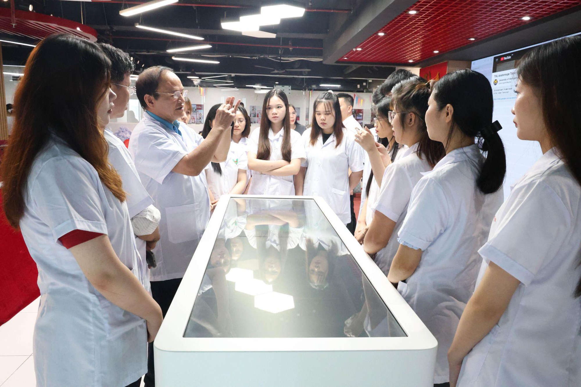 Trường Đại học Trưng Vương: Những trải nghiệm làm nên một môi trường học tập “không chỉ có giảng đường” - Ảnh 9. Trường Đại học Trưng Vương: Những trải nghiệm làm nên một môi trường học tập “không chỉ có giảng đường” - Ảnh 9.