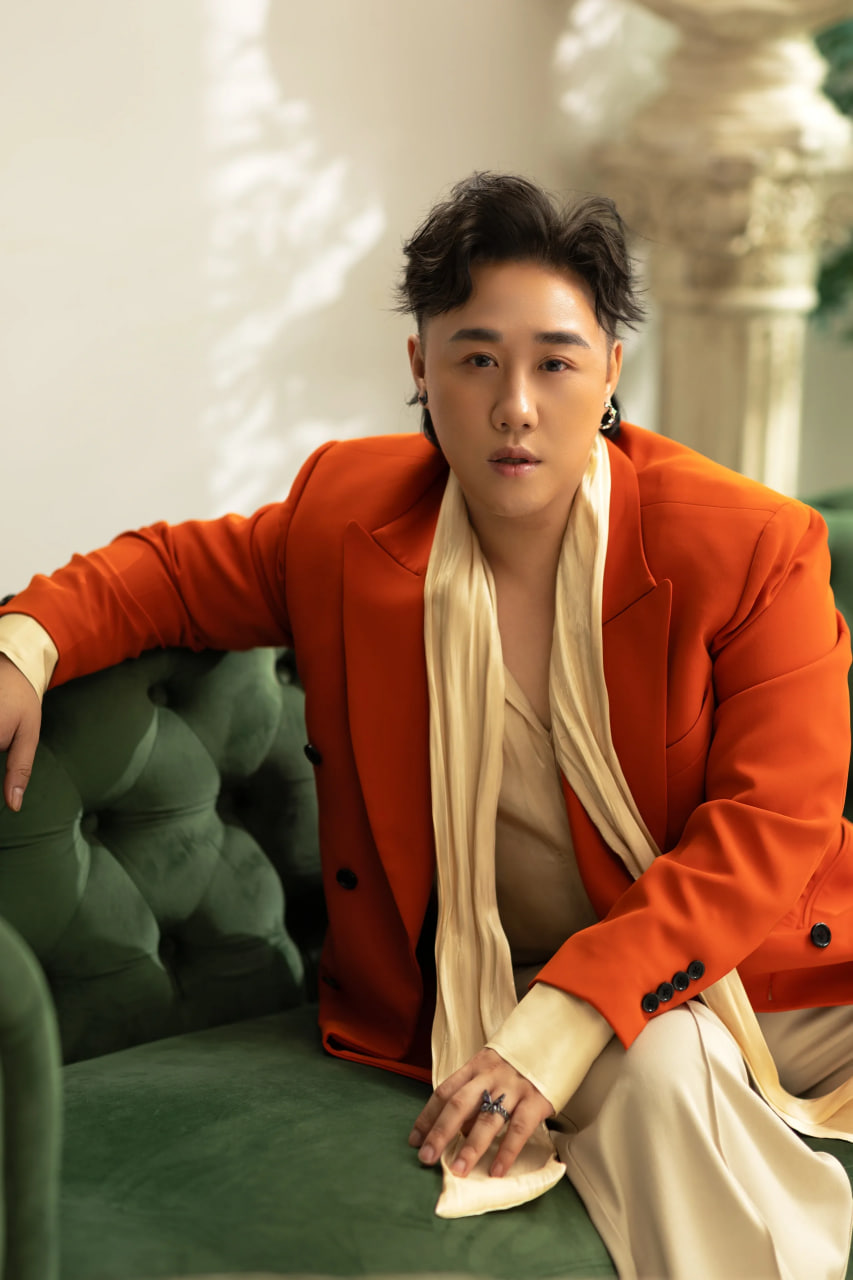 C&acirc;u trả lời cho việc Trung Qu&acirc;n v&agrave; Ch&acirc;u Đăng Khoa vắng mặt show Ch&ocirc;ng Gai, HLV Rap Việt kh&ocirc;ng &aacute;p lực khi trở th&agrave;nh Anh T&agrave;i- Ảnh 1.