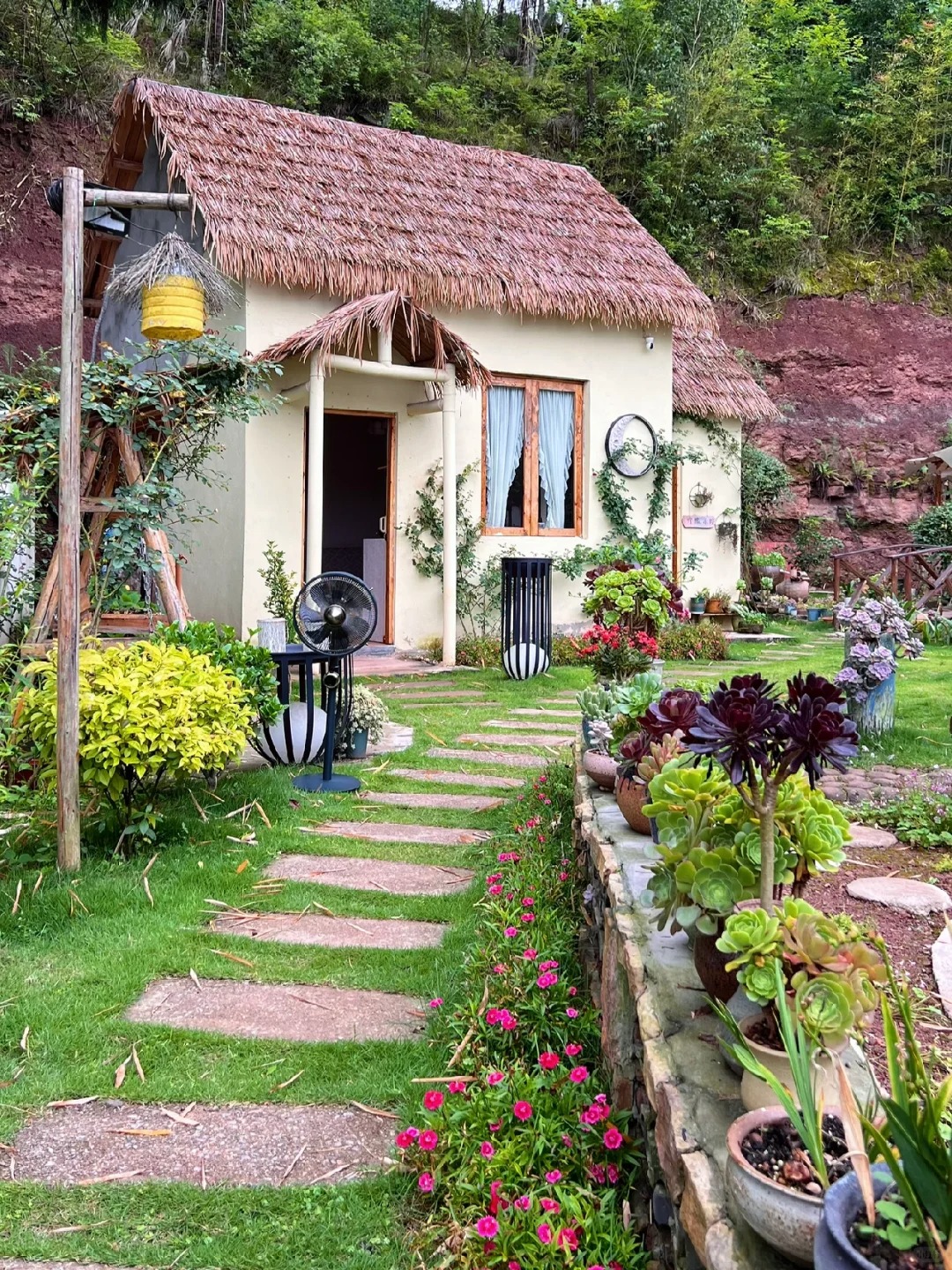 Từ b&atilde;i đất hoang th&agrave;nh nh&agrave; cổ t&iacute;ch 14m2 gi&aacute; 70 triệu- Ảnh 4.