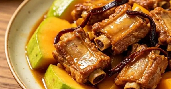 C&ocirc; g&aacute;i ngo&agrave;i 20 tuổi rất gầy nhưng gan "ngập mỡ", b&aacute;c sĩ tiết lộ: Nước n&agrave;y uống &iacute;t th&igrave; tốt, uống nhiều ph&aacute; gan! - Ảnh 2.