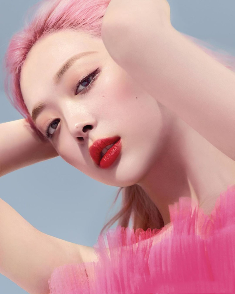 4 trụ cột nhan sắc showbiz: Sang chảnh cỡ Jennie vẫn chịu thua "nhan sắc ng&agrave;n năm c&oacute; một"- Ảnh 12.