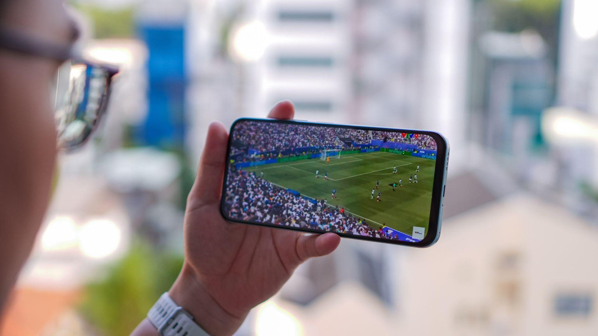 L&ecirc;n đời dế mới, ch&aacute;y trọn m&ugrave;a World Cup 2026 c&ugrave;ng qu&aacute;i th&uacute; pin 8000mAh realme 16T 5G tại Thế Giới Di Động - Ảnh 2.