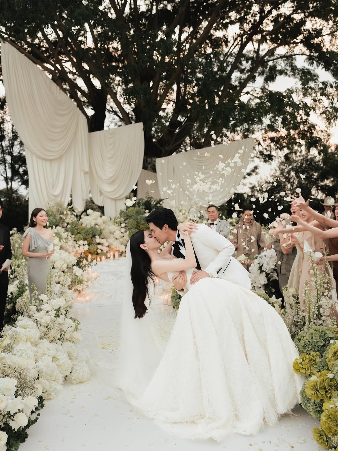 Ma nữ đẹp nhất Th&aacute;i Lan v&agrave; chồng t&agrave;i tử rạn nứt sau 9 th&aacute;ng cưới: Nh&agrave; g&aacute;i tuy&ecirc;n bố kh&ocirc;ng muốn sinh con, c&ograve;n đột ngột x&oacute;a sổ MXH?- Ảnh 8.