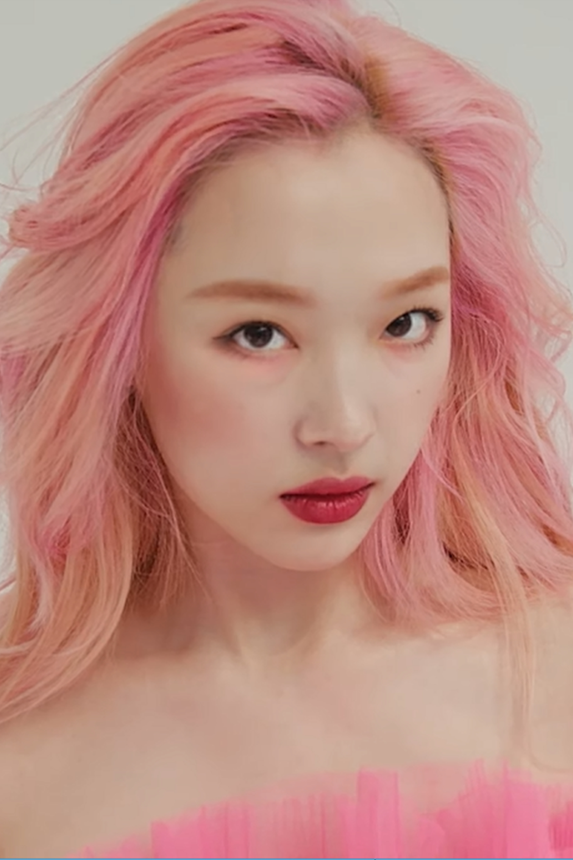 4 trụ cột nhan sắc showbiz: Sang chảnh cỡ Jennie vẫn chịu thua "nhan sắc ng&agrave;n năm c&oacute; một"- Ảnh 13.
