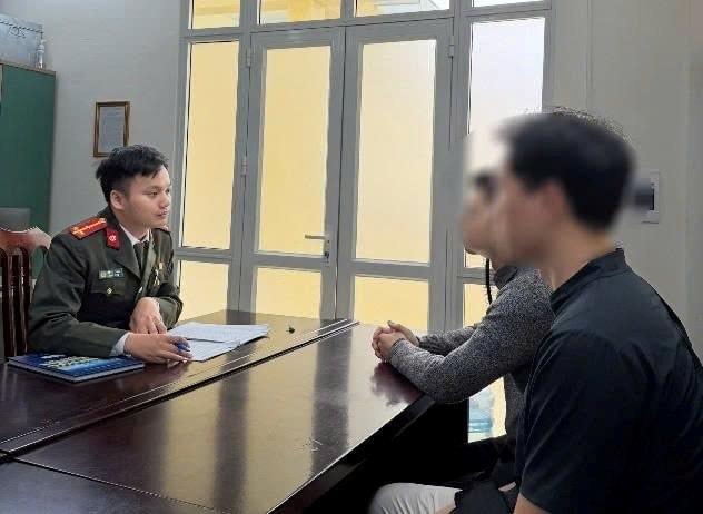 C&ocirc;ng an ph&aacute;t th&ocirc;ng b&aacute;o quy định m&agrave; người d&acirc;n cần nắm r&otilde;- Ảnh 1.