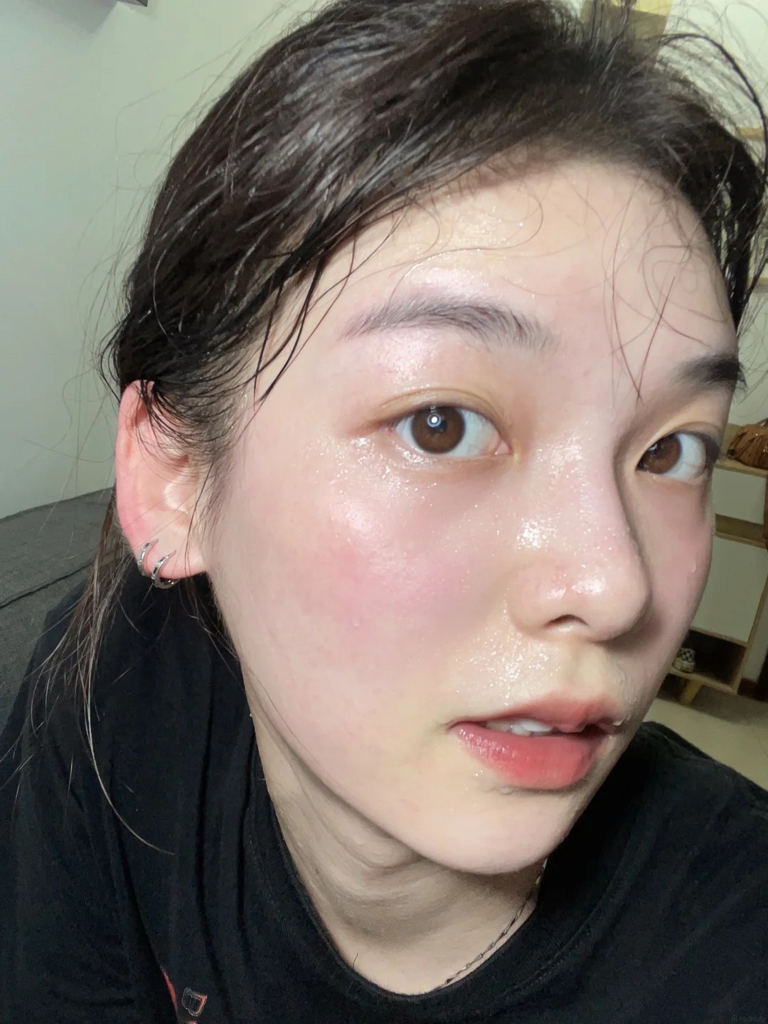 Sau tuổi 30, t&ocirc;i nhận ra chống oxy h&oacute;a v&agrave; hạn chế đường quan trọng hơn nhiều loại mỹ phẩm- Ảnh 1.