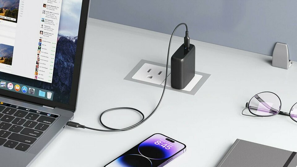 3 m&oacute;n đồ điện trong nh&agrave; cần r&uacute;t ph&iacute;ch cắm trước khi ngủ- Ảnh 1.