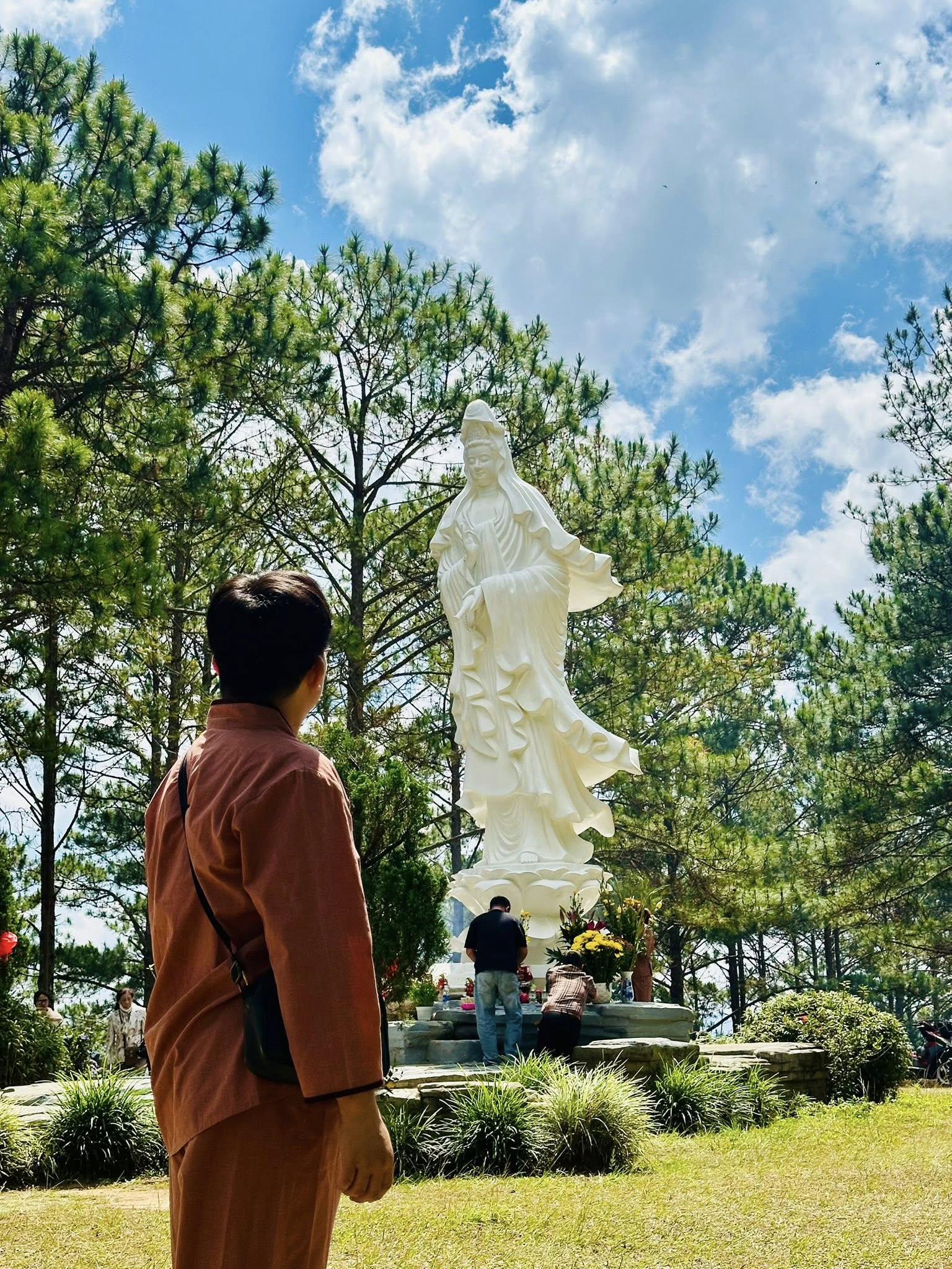 Nam MC gi&agrave;u nhất nh&igrave; Việt Nam: L&agrave; con nh&agrave; Phật, U50 kh&ocirc;ng vợ con, sống trong biệt thự như cung điện- Ảnh 10.