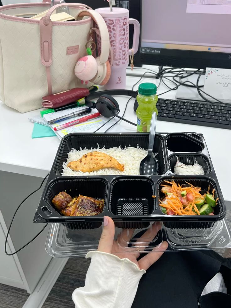 So với tăng lương th&igrave; chỉ cần l&agrave;m 4 ng&agrave;y/ tuần th&iacute;ch hơn?- Ảnh 2.