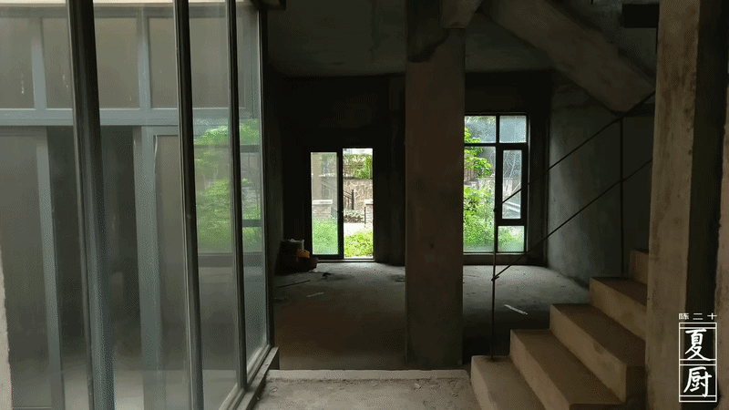 B&ecirc;n trong biệt thự cổ 300m2 giữa rừng của nữ TikToker 3 triệu follower - Ảnh 3.