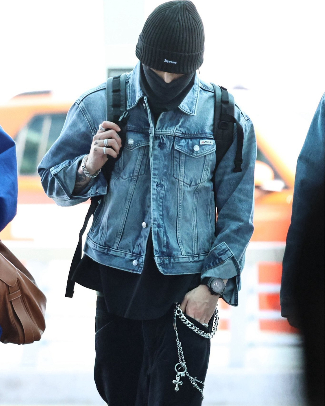 B&agrave;n tay đắt đỏ của "em &uacute;t v&agrave;ng" BTS: Ph&aacute;i mạnh chơi kim cương vẫn l&agrave; một đẳng cấp kh&aacute;c!- Ảnh 8.