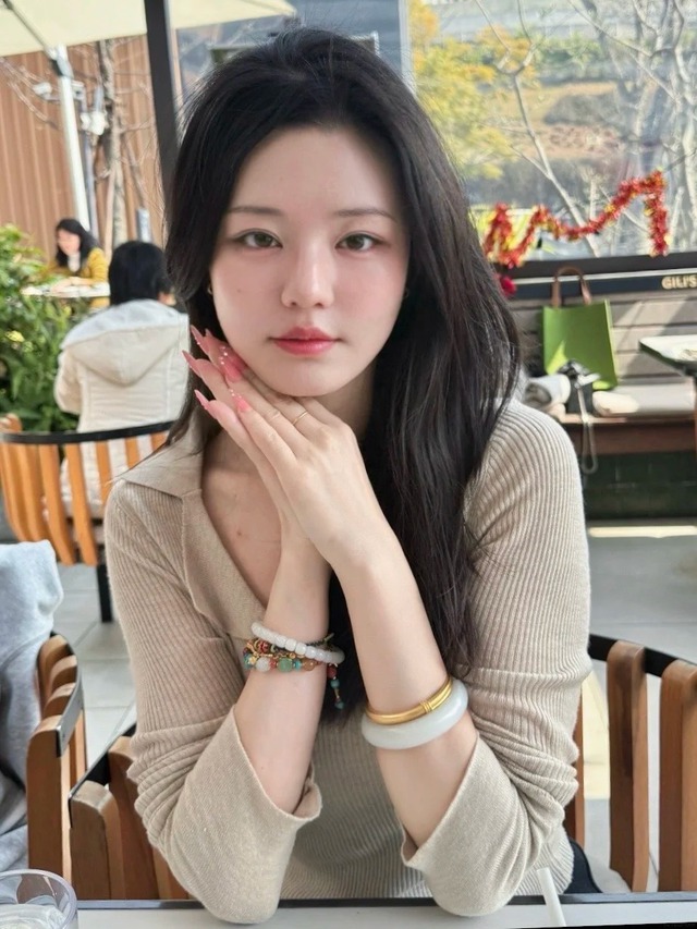 V&ograve;ng v&agrave;ng hay v&ograve;ng ngọc "xịn" hơn? Đọc xong l&agrave; chốt được ngay, khỏi ph&acirc;n v&acirc;n nữa- Ảnh 1.