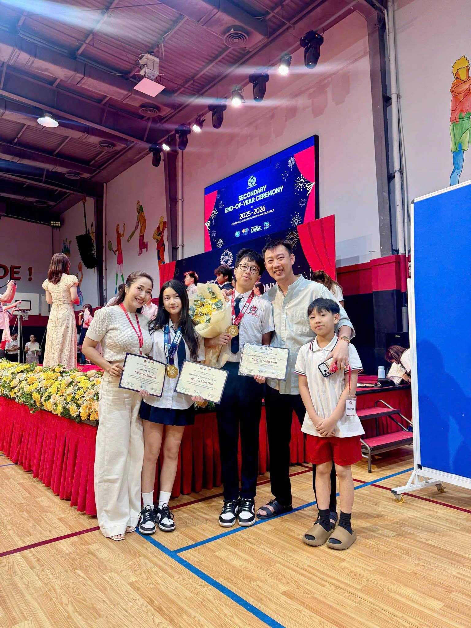 Ốc Thanh V&acirc;n đưa 3 con trở lại &Uacute;c- Ảnh 5.