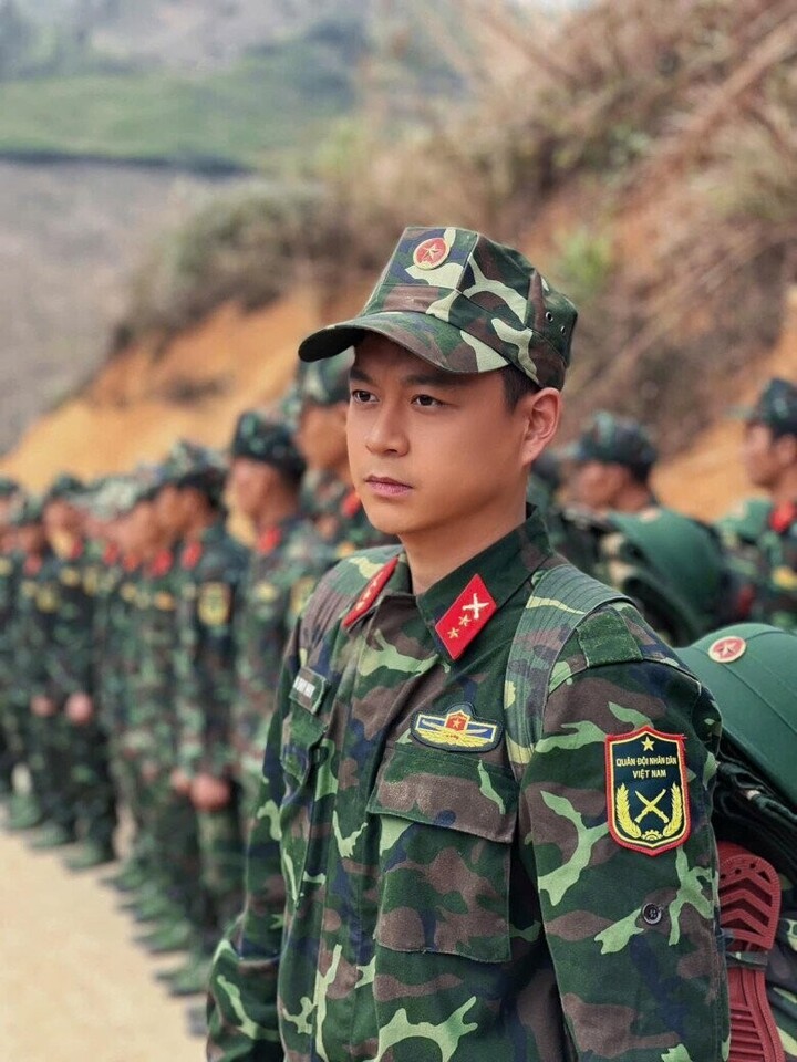 Hai con trai của NSND Ho&agrave;ng Dũng: Người l&agrave; v&otilde; sư, người đ&oacute;ng phim giờ v&agrave;ng- Ảnh 3.