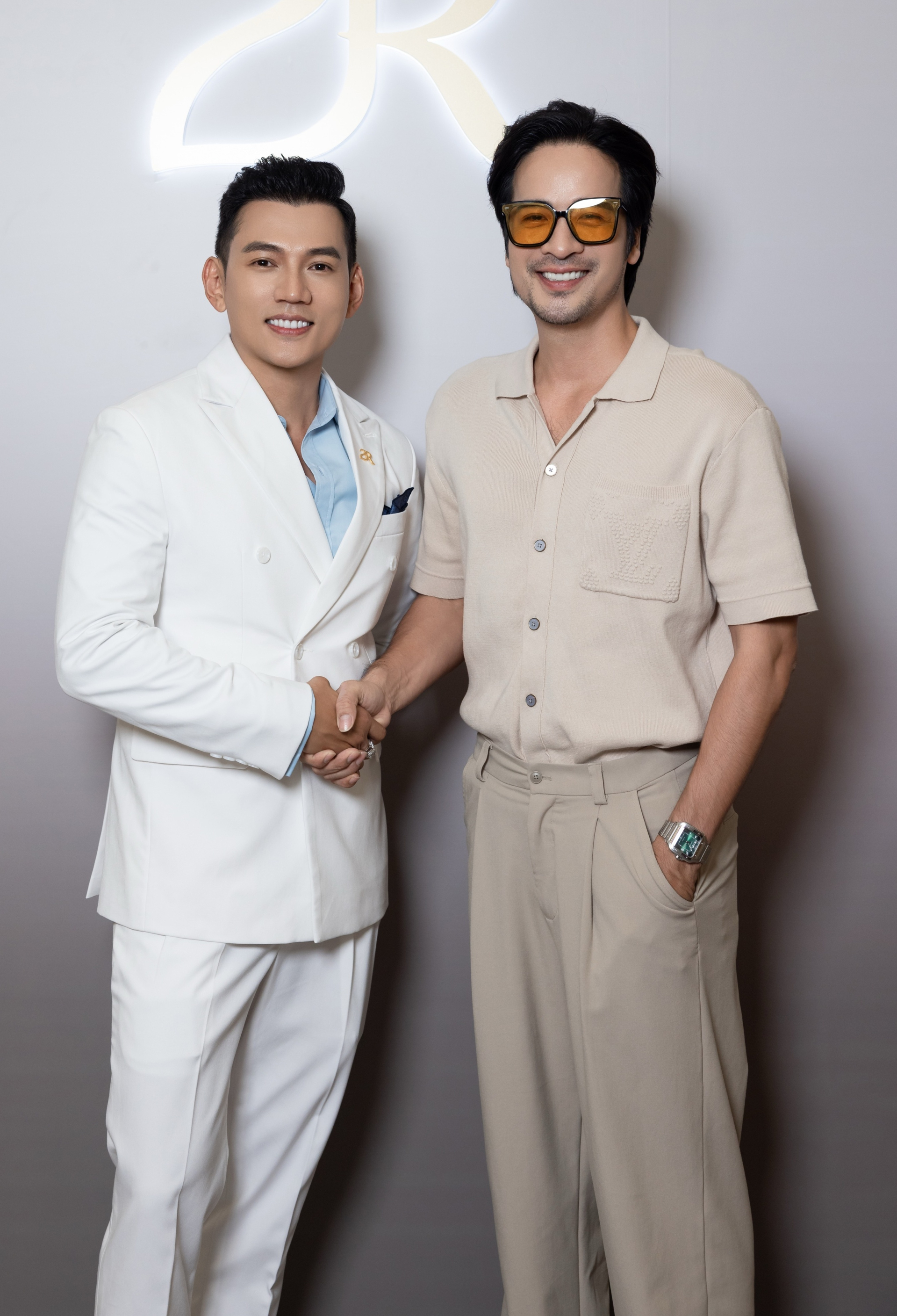 Huyền Baby, Hạnh Sino, Phương Trinh Jolie g&acirc;y sốt với khung h&igrave;nh chung, netizen: "Kh&ocirc;ng biết n&ecirc;n ngắm ai trước"- Ảnh 6.