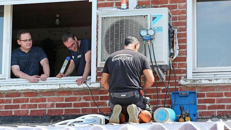 V&igrave; sao nước Ph&aacute;p gi&agrave;u như vậy nhưng rất &iacute;t nh&agrave; c&oacute; điều h&ograve;a?- Ảnh 1.
