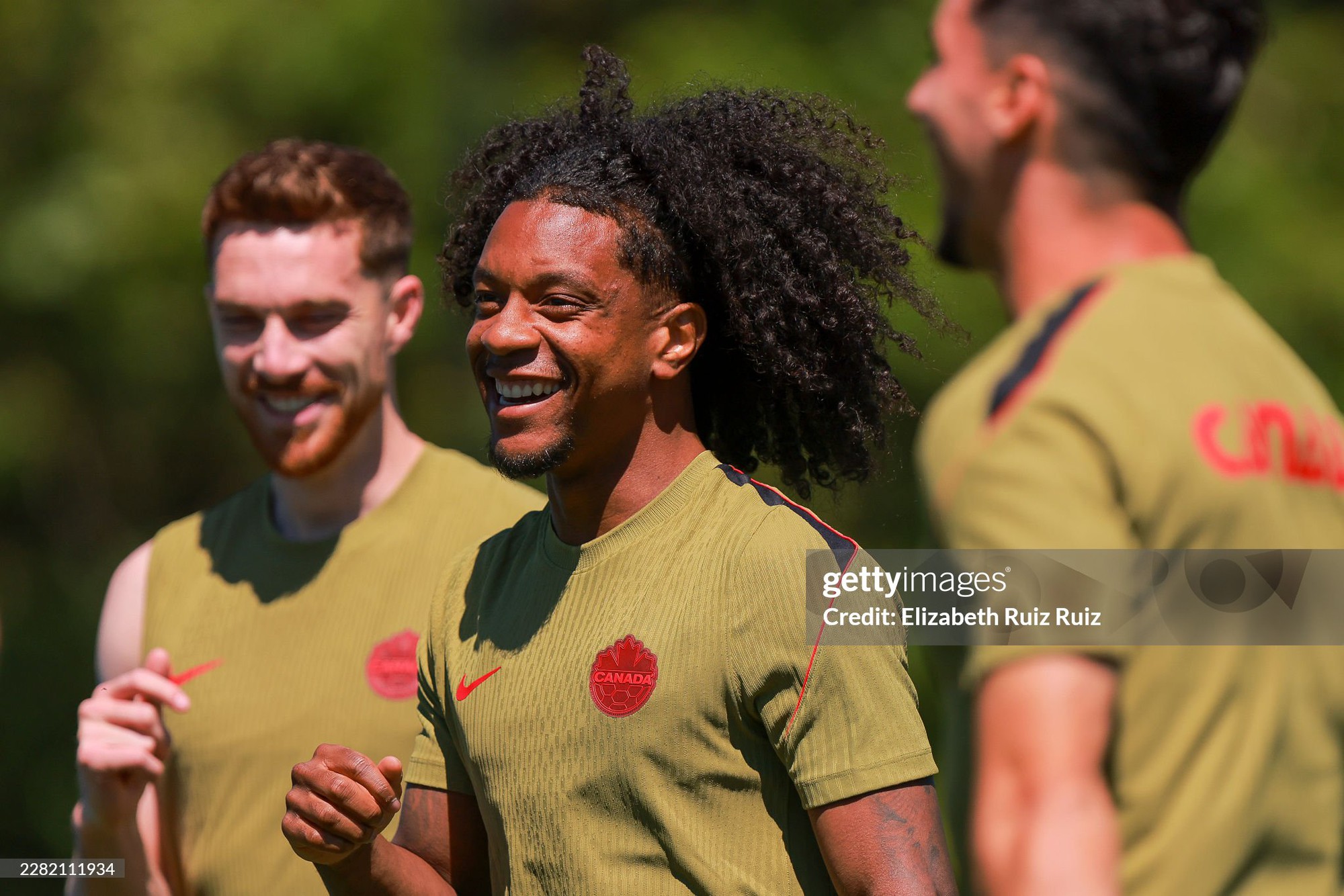 18 th&aacute;ng tuổi mắc ung thư, 24 tuổi ghi dấu ấn tại s&acirc;n chơi World Cup: H&agrave;nh tr&igrave;nh kh&ocirc;ng tưởng của ng&ocirc;i sao b&oacute;ng đ&aacute; Canada- Ảnh 2.