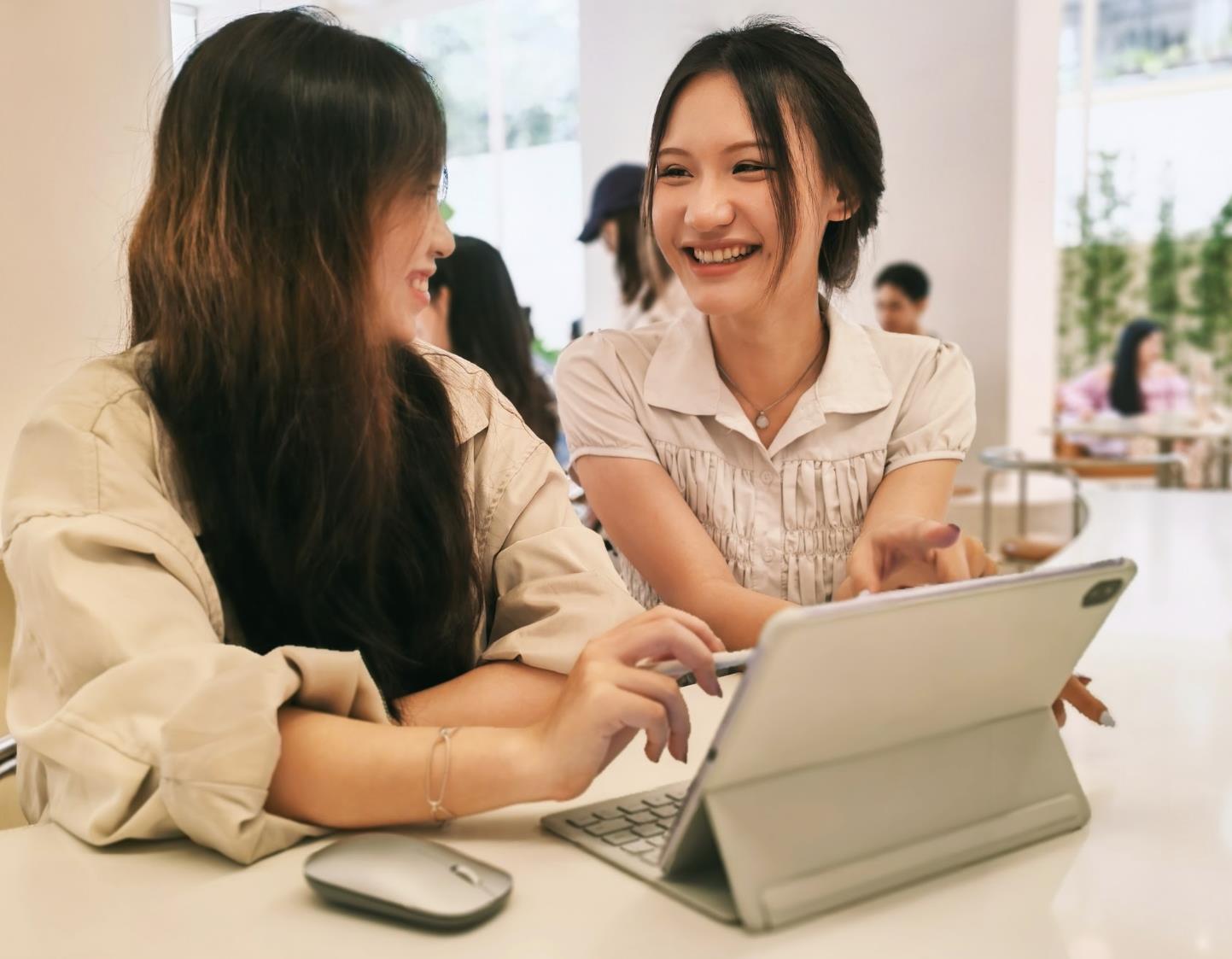 Chờ điểm kh&ocirc;ng c&oacute; nghĩa l&agrave; chờ đợi: 3 việc 2k8 n&ecirc;n chuẩn bị ngay từ b&acirc;y giờ - Ảnh 3.