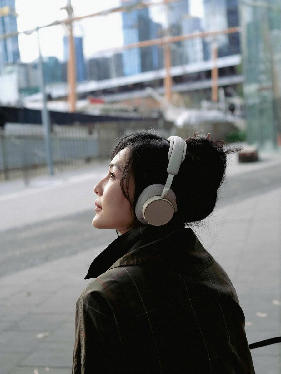 Beoplay H100 &ndash; Di sản 100 năm l&agrave;m n&ecirc;n l&aacute;t cắt hiện đại - Ảnh 6.
