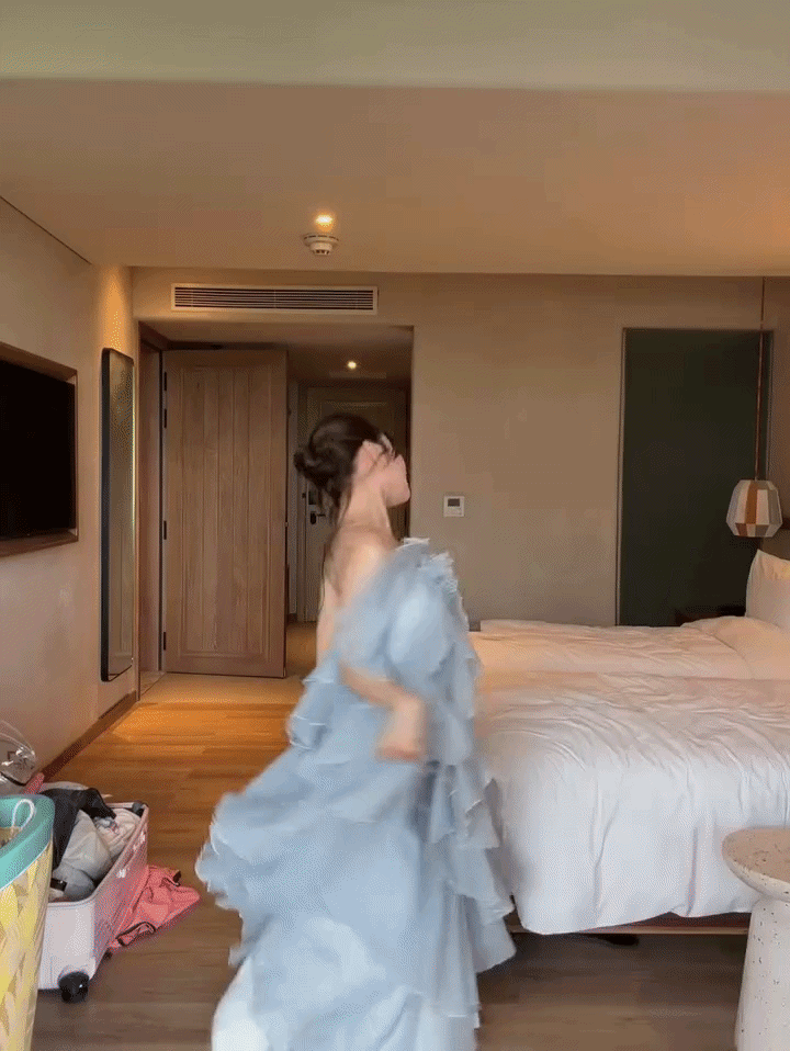 Mỹ nh&acirc;n Việt l&ecirc;n đồ đi ăn cưới g&acirc;y sốt MXH, được c&otilde;i mạng nhận x&eacute;t l&agrave; "phi&ecirc;n bản đẹp nhất"- Ảnh 3.