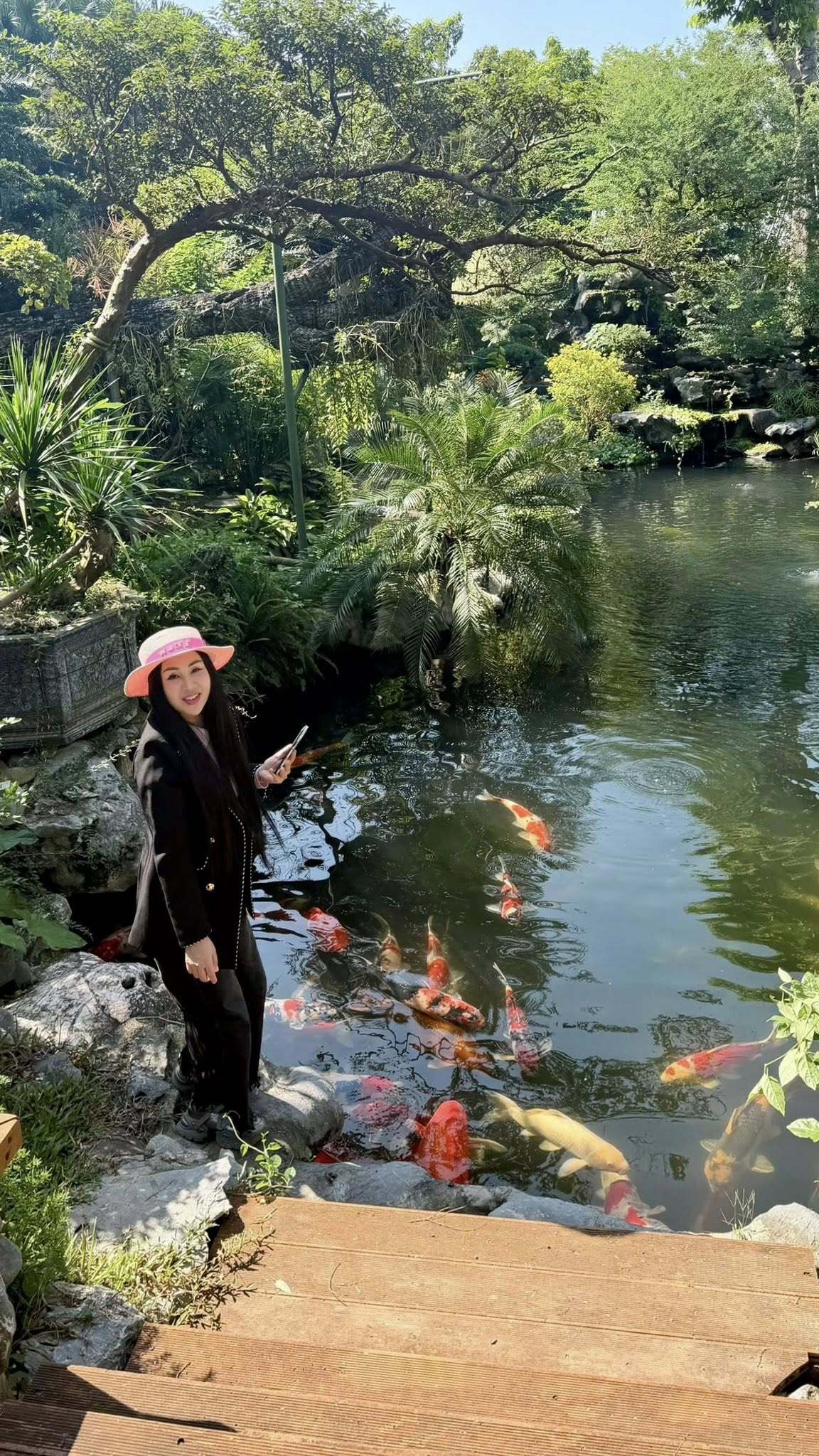 Nữ tiến sĩ, giảng vi&ecirc;n thanh nhạc được chồng x&acirc;y tặng nh&agrave; 25.000m2 như khu sinh th&aacute;i ở H&agrave; Nội- Ảnh 4.