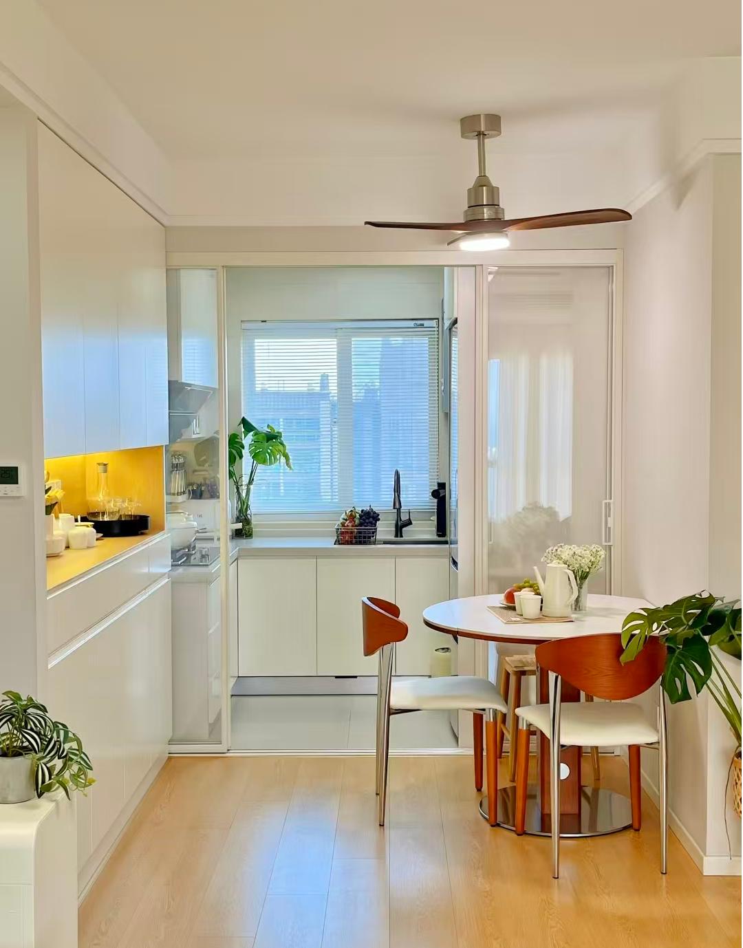 Từ chối trang tr&iacute; &ldquo;qu&aacute; đ&agrave;&rdquo;, người phụ nữ chi chưa tới 260 triệu đồng cải tạo căn hộ 76m&sup2;: Th&agrave;nh quả khiến h&agrave;ng x&oacute;m k&eacute;o nhau tới học hỏi- Ảnh 7.