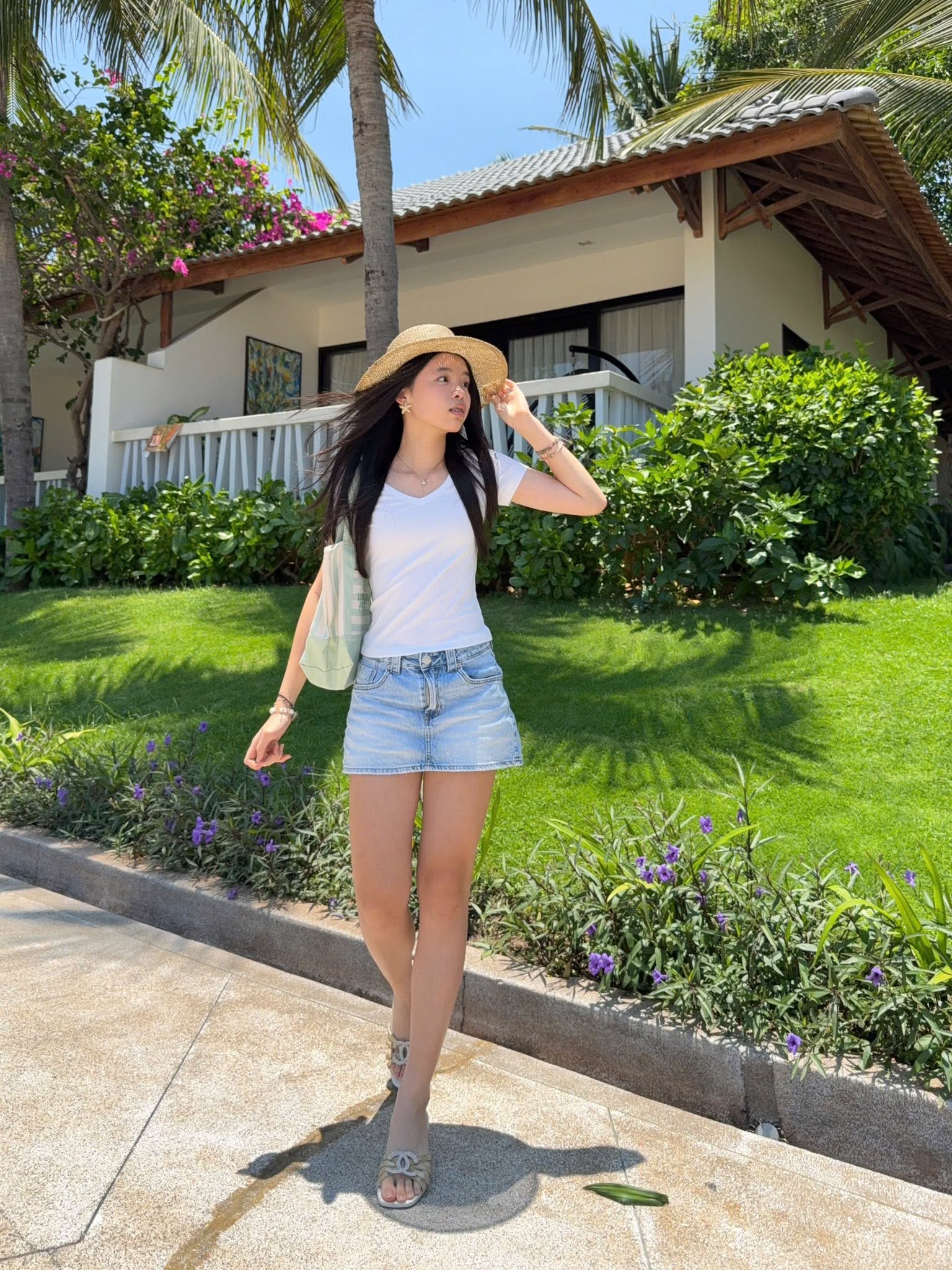 Nhan sắc của con g&aacute;i cặp sao Việt "88 lượng v&agrave;ng" g&acirc;y ch&uacute; &yacute; trong ng&agrave;y gia đ&igrave;nh mở tiệm kim cương- Ảnh 4.