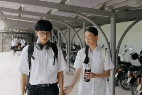 Cận cảnh nhan sắc n&agrave;ng thơ mới của Vbiz: Ng&acirc;y thơ th&aacute;nh thiện tựa t&igrave;nh đầu, netizen năn nỉ &ldquo;xin đừng dao k&eacute;o&rdquo;- Ảnh 2.