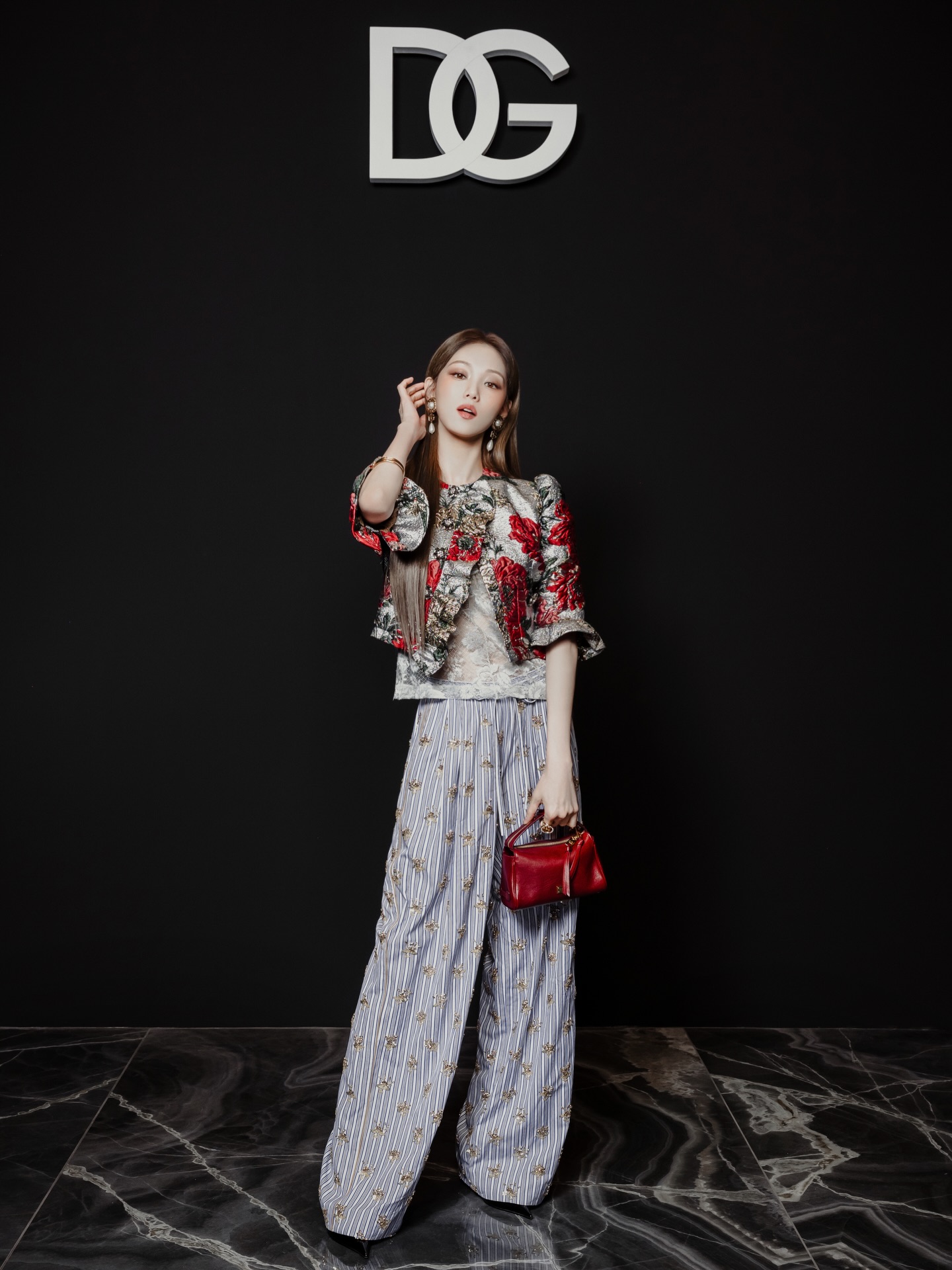 Chuyện g&igrave; vừa xảy ra với Lee Sung Kyung?- Ảnh 11.