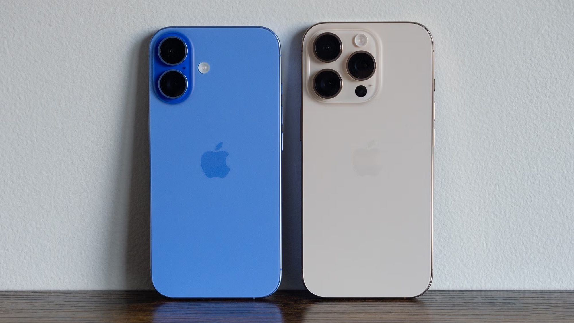 4 chiếc iPhone cũ được cho l&agrave; đ&aacute;ng mua nhất hiện nay- Ảnh 1.