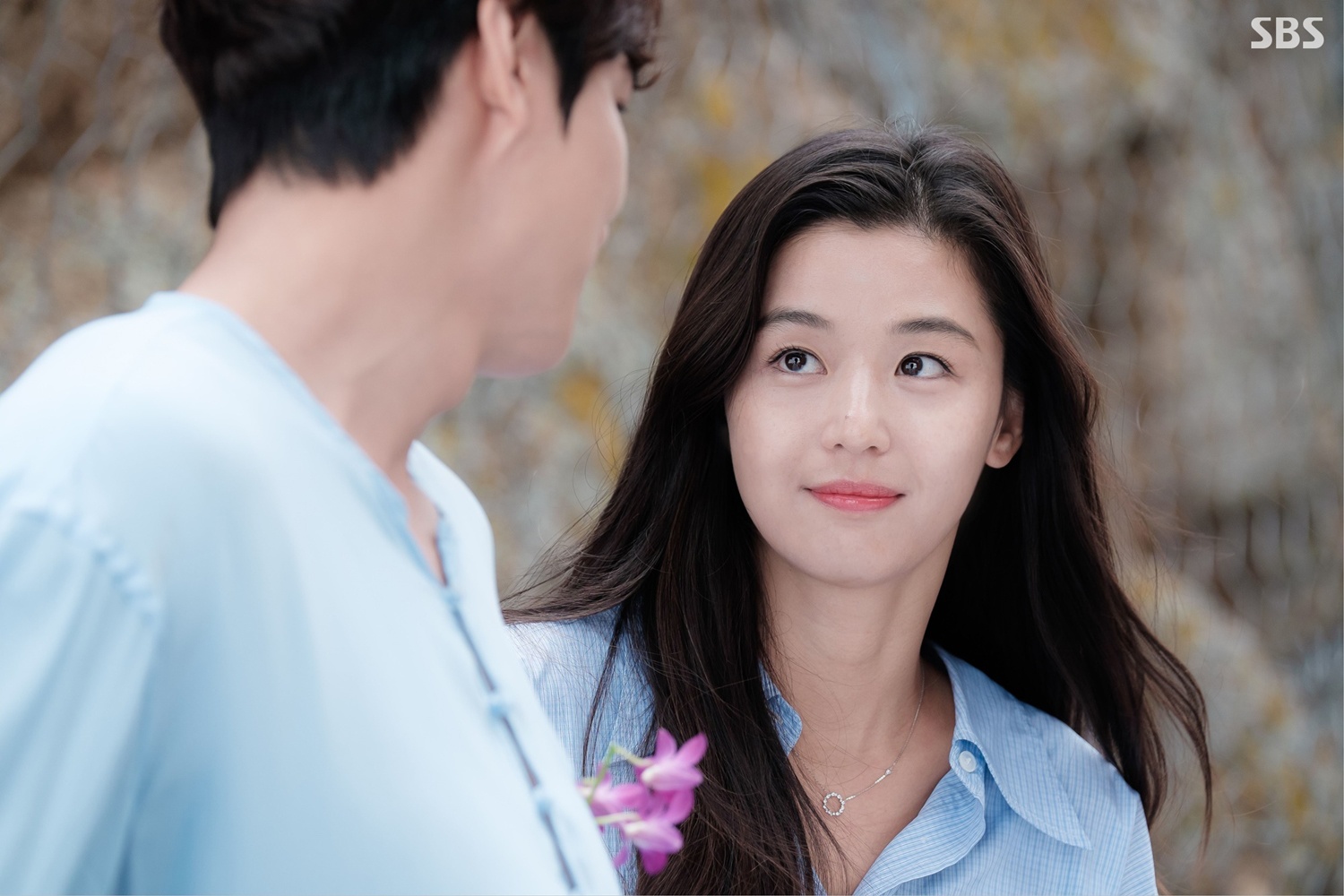 &ldquo;Jeon Ji Hyun kh&ocirc;ng phải con người&rdquo; - Ảnh 5.