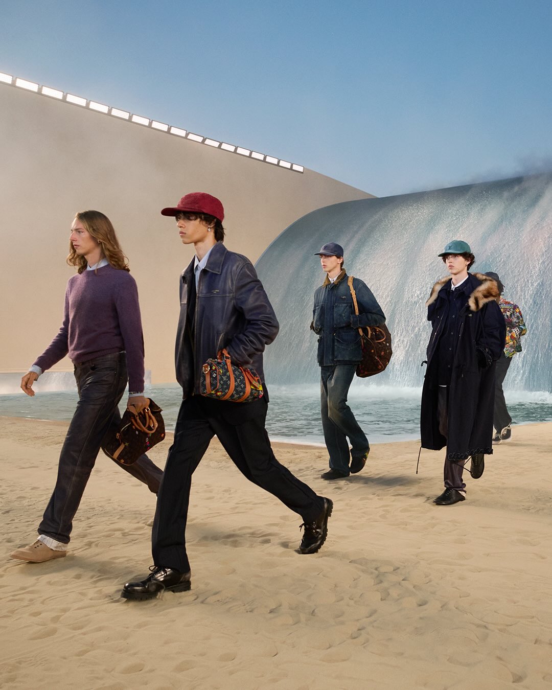 Louis Vuitton d&iacute;nh chỉ tr&iacute;ch dữ dội v&igrave; x&acirc;y b&atilde;i biển khổng lồ như tr&ecirc;u ngươi giữa l&uacute;c d&acirc;n Ph&aacute;p đang "chết n&oacute;ng"- Ảnh 3.