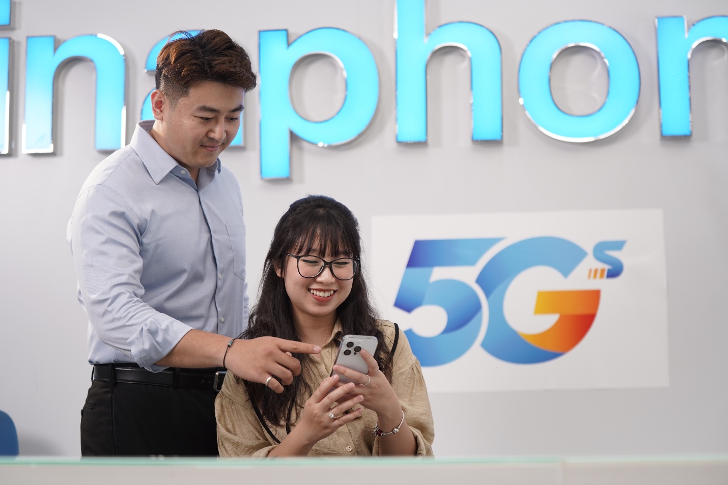 VinaPhone ra mắt bộ đ&ocirc;i g&oacute;i cước t&iacute;ch hợp data v&agrave; bảo mật số - Ảnh 2.