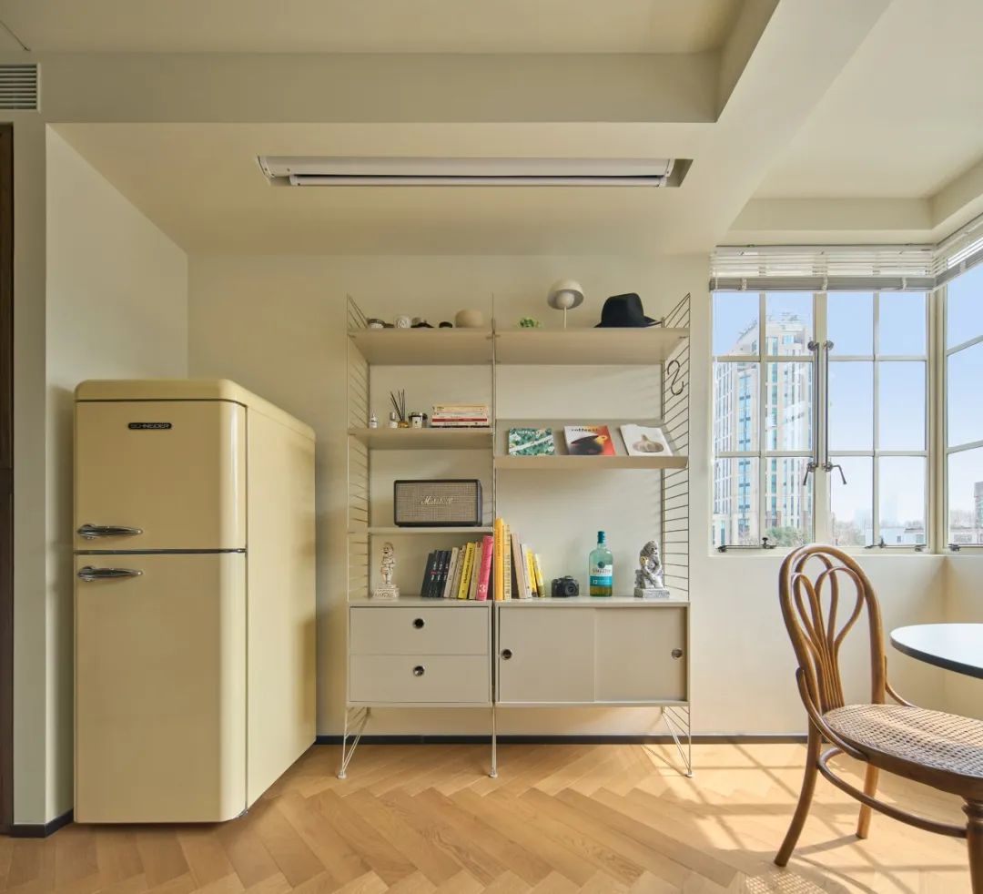 Ai cũng ch&ecirc; căn hộ 37m&sup2; qu&aacute; chật, cặp vợ chồng trẻ lại chi hơn 1,4 tỷ đồng cải tạo v&agrave; nhận về kết quả ngo&agrave;i mong đợi- Ảnh 1.