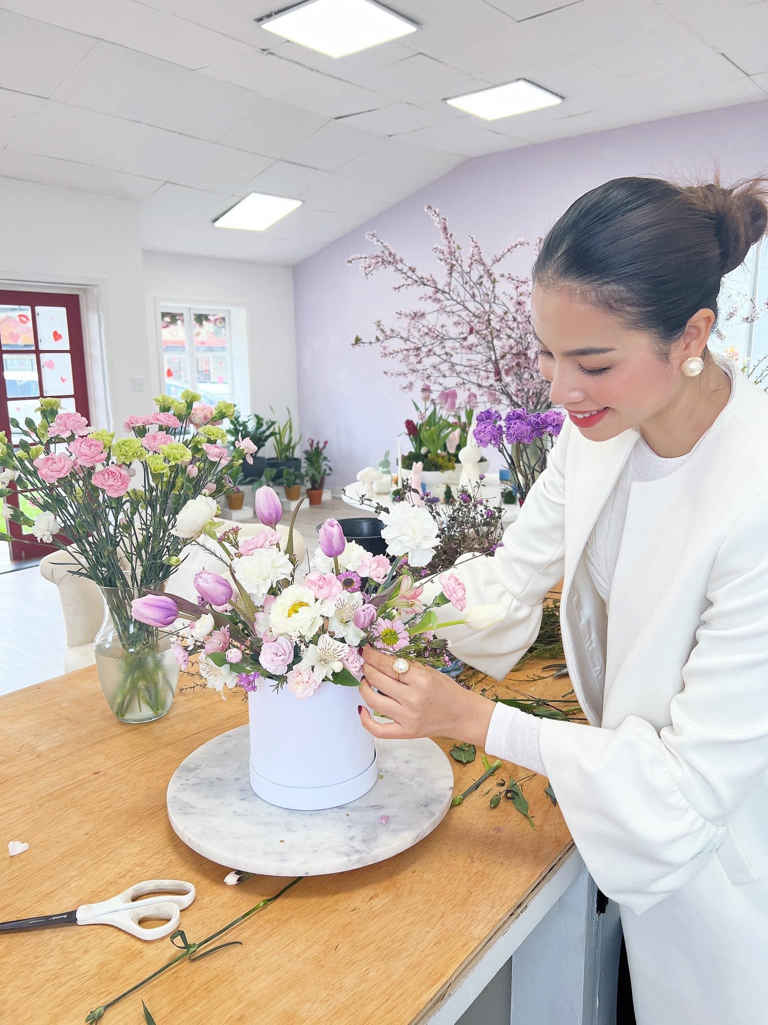 Mỹ nh&acirc;n sở hữu n&eacute;t đẹp "ngắm ho&agrave;i kh&ocirc;ng thấy ch&aacute;n": Lấy chồng CEO kh&eacute;t tiếng kh&ocirc;ng c&ocirc;ng khai, sống như b&agrave; ho&agrave;ng trong biệt thự triệu đ&ocirc; ở Mỹ- Ảnh 10.