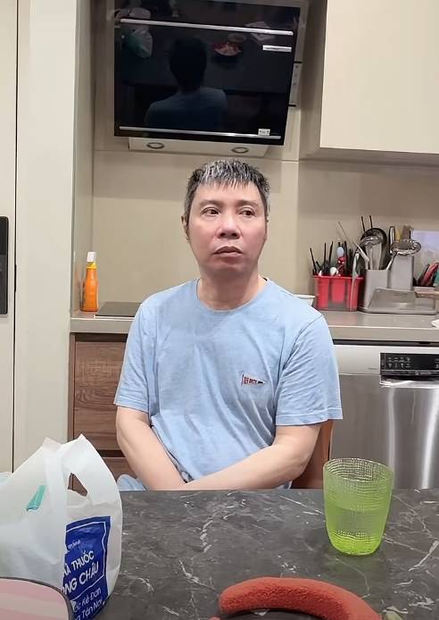 T&igrave;nh h&igrave;nh NSND C&ocirc;ng L&yacute; sau khi vợ k&eacute;m 15 tuổi th&ocirc;ng b&aacute;o dừng sang Nhật chữa trị- Ảnh 1.