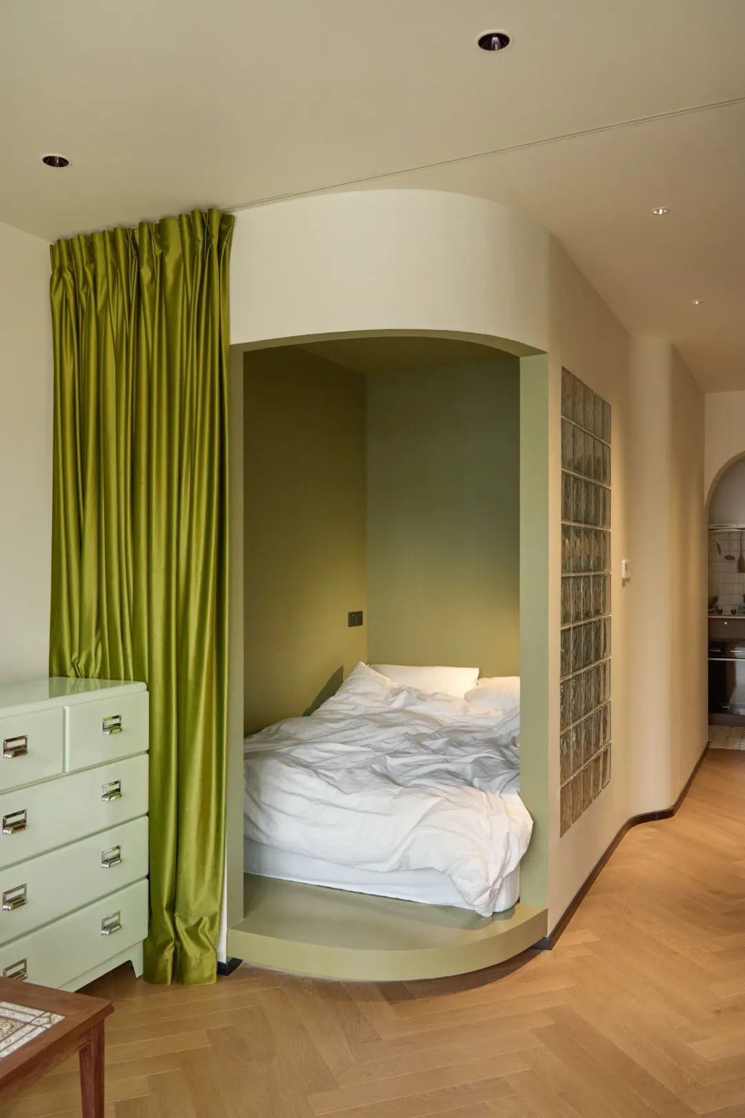 Ai cũng ch&ecirc; căn hộ 37m&sup2; qu&aacute; chật, cặp vợ chồng trẻ lại chi hơn 1,4 tỷ đồng cải tạo v&agrave; nhận về kết quả ngo&agrave;i mong đợi- Ảnh 7.