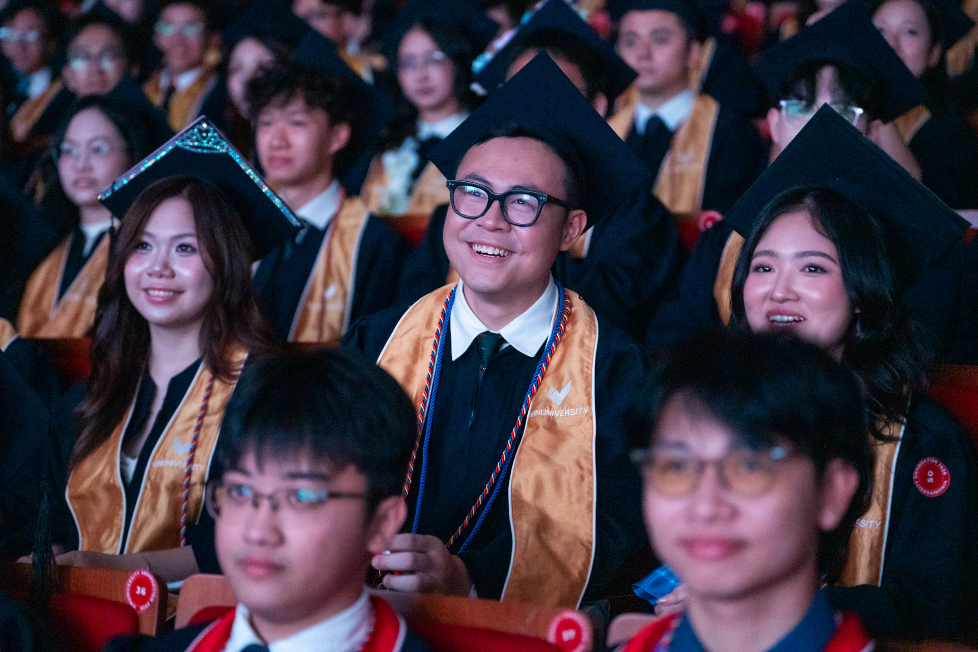 Lễ tốt nghiệp VinUni 2026: 47 b&aacute;c sĩ kh&oacute;a đầu ti&ecirc;n nhận bằng, hơn 55% sinh vi&ecirc;n nhận thư mời l&agrave;m việc trước khi ra trường- Ảnh 8.