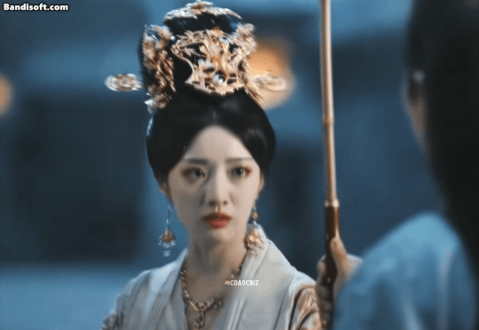 Ho&agrave;ng hậu đẹp khuynh th&agrave;nh hơn hậu cung 3000 giai nh&acirc;n cộng lại: Visual ti&ecirc;n nữ rớt xuống trần, kh&ocirc;ng b&uacute;t n&agrave;o tả nổi- Ảnh 2.
