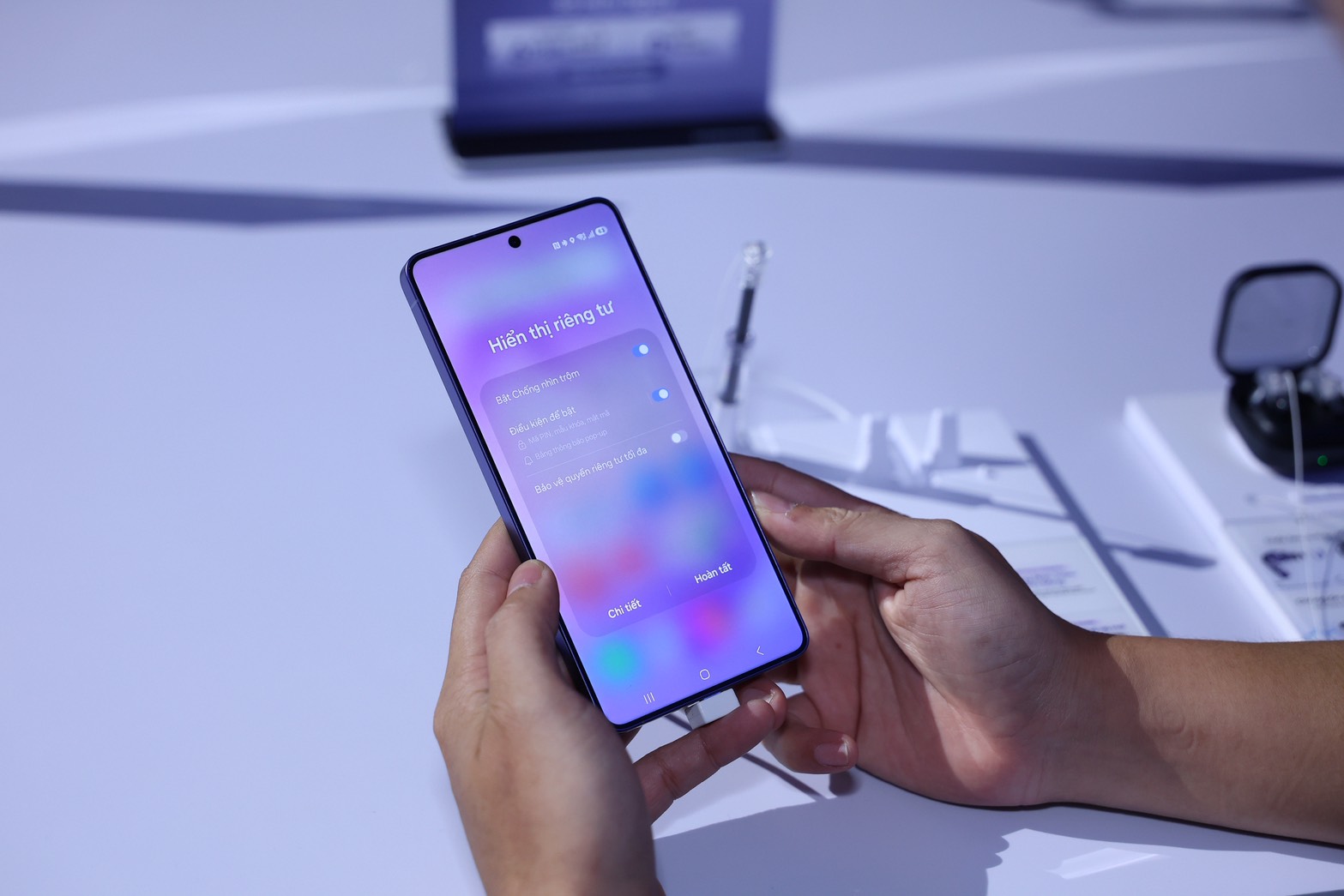 Chiếc điện thoại mới nhất của Samsung giảm gi&aacute; 6 triệu đồng- Ảnh 3.